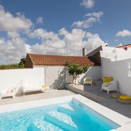 Apartamento Casasupertubos - 1-8 Atouguia Da Baleia