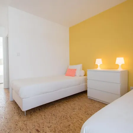Casasupertubos - Pool & Surf 10min From Peniche 阿通奎亚·达·巴利亚